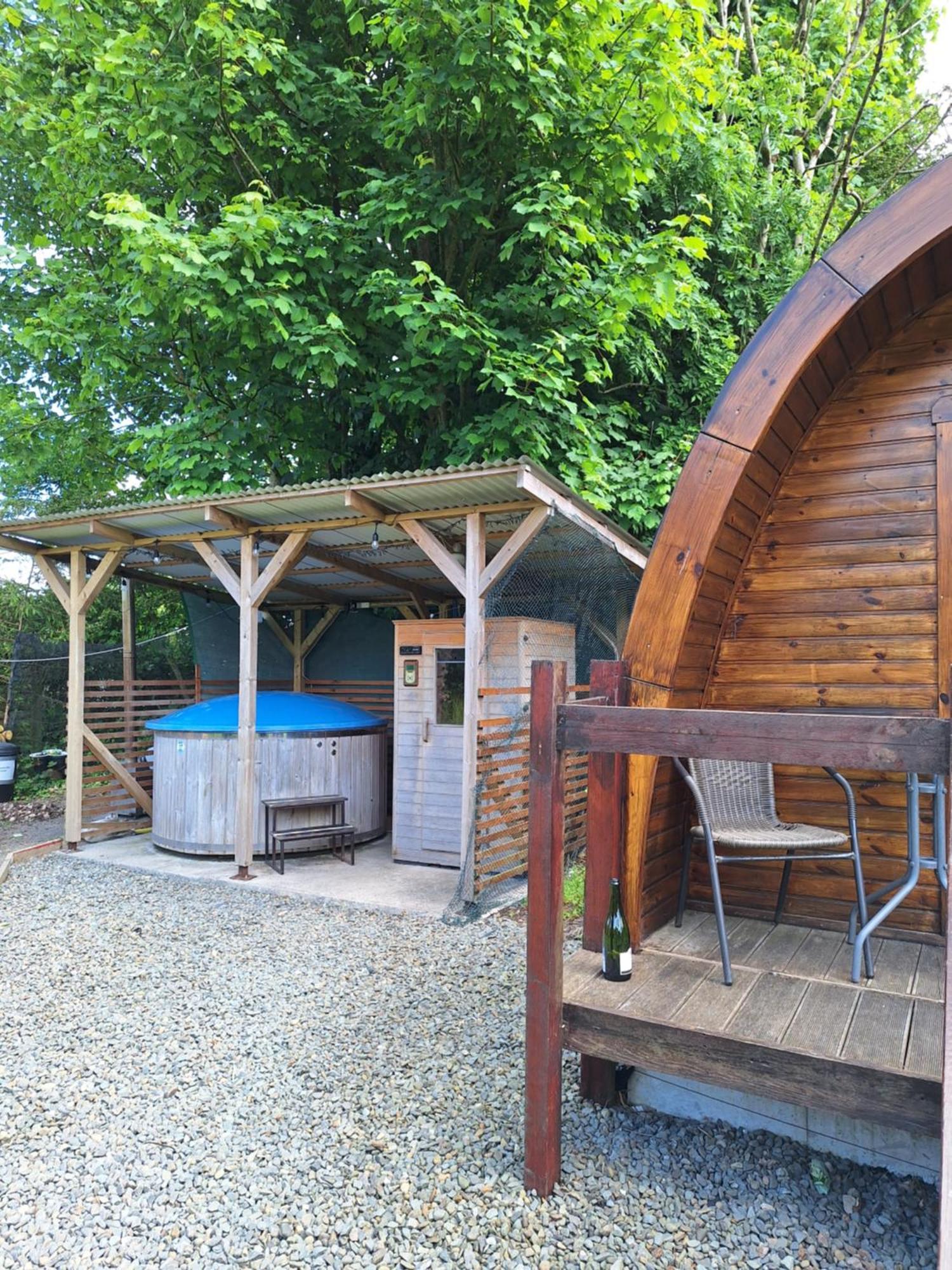 Log Cabin Kells  Εξωτερικό φωτογραφία