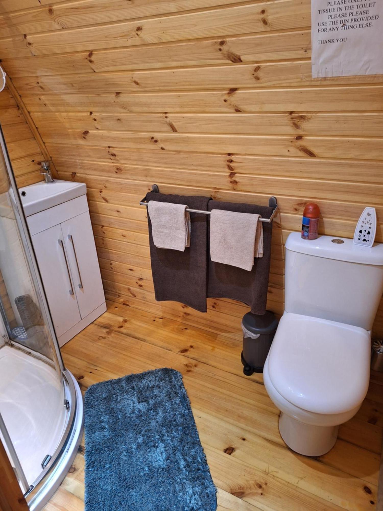 Log Cabin Kells  Εξωτερικό φωτογραφία